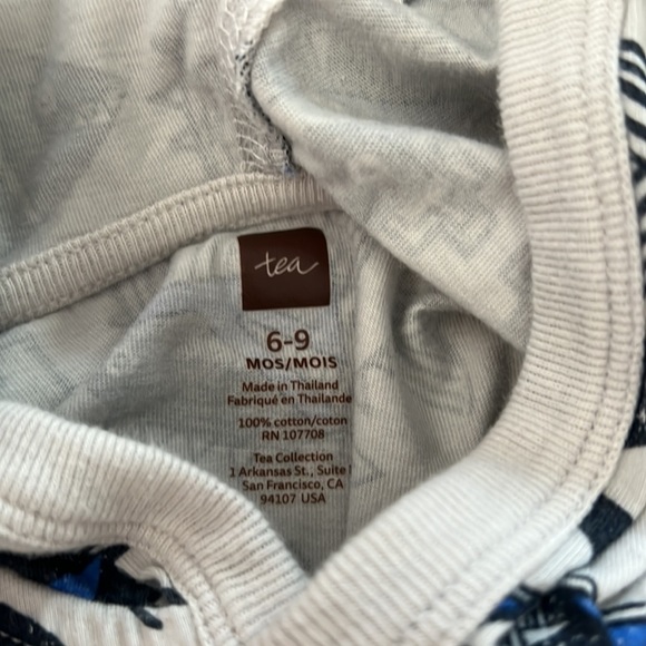 Tea Collection - Hooded Henley Romper - 6-9 - Picture 2 of 3